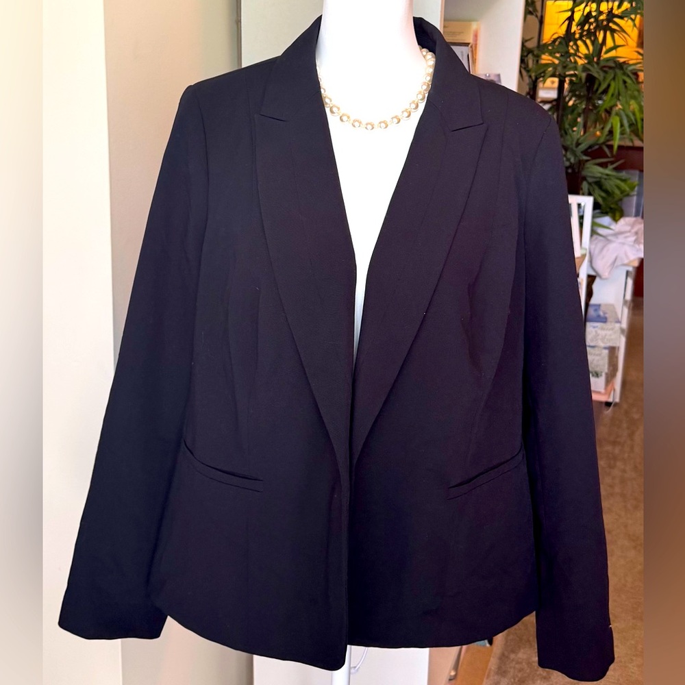 Basic Black Women's Blazer
